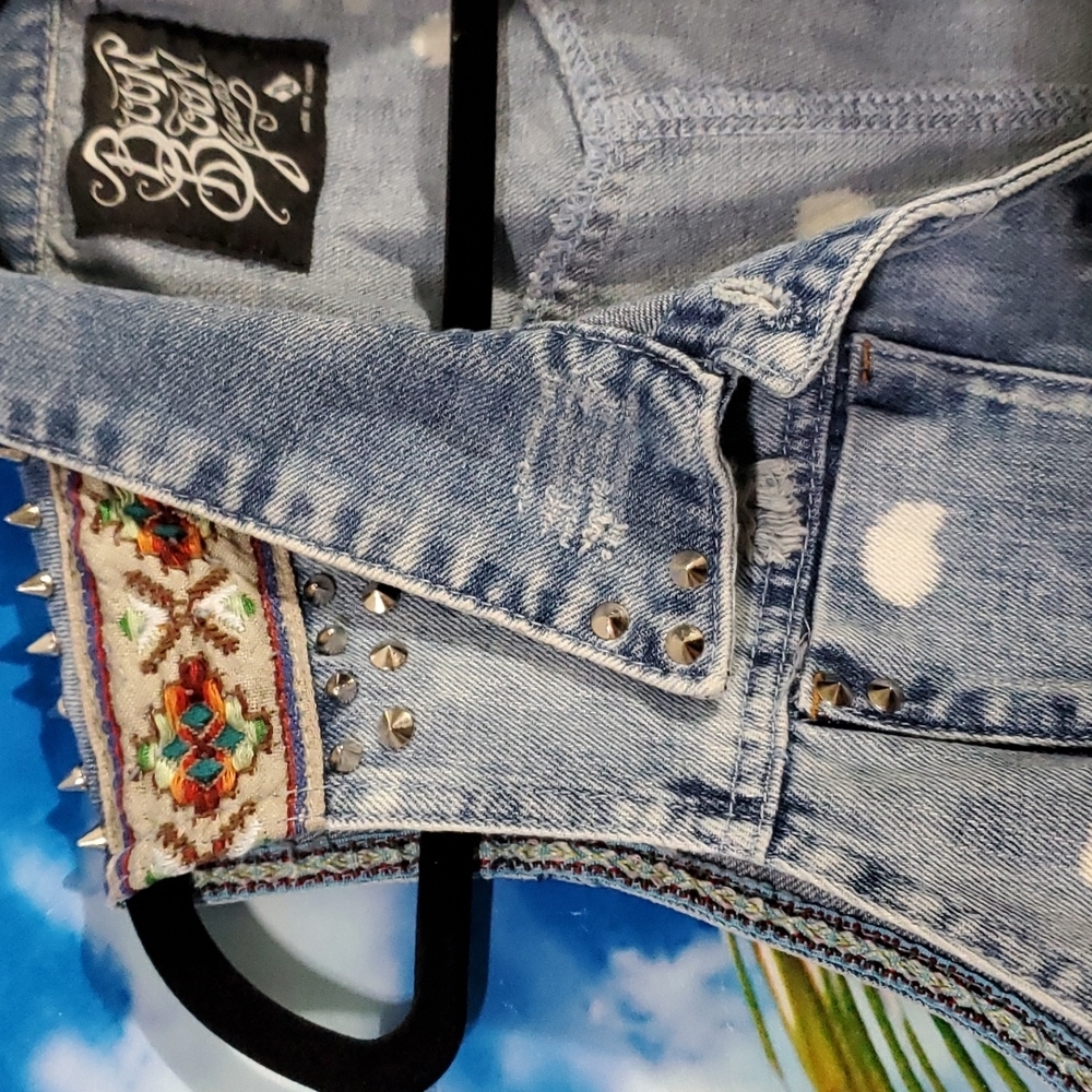 Boom BOOM JEANS SLEEVELESS SPIKE STUDDED DENIM JACKET Size XL - Picture 2 of 8